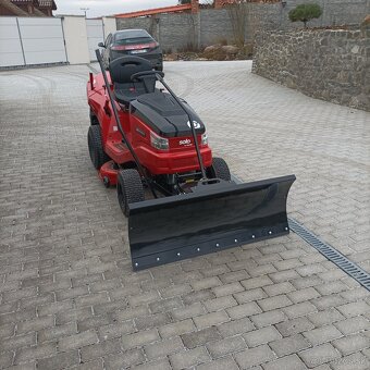 Snehová otočná radlica na kosačku - 4