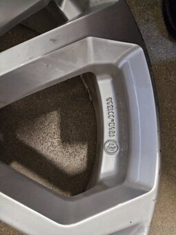 Aludisky 7,5J x 19 4ks Dezent - 4