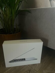 Apple MacBook Pro (13" 2018), 8GB, 256GB - 4