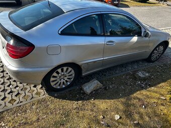 Predám Mercedes Benz CL203 C220 CDI 2.2 sportcoupe - 4