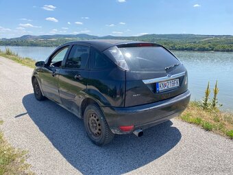 Ford Focus 2005 MK1 - 4