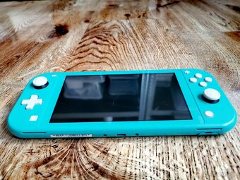Nintendo Switch Lite - 4