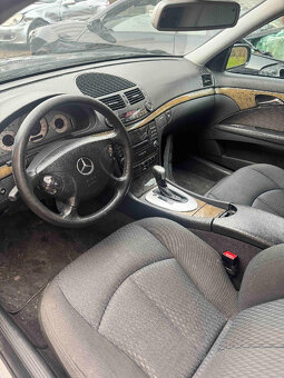 MERCEDES BENZ E W211 320CDI náhradní díly - 4