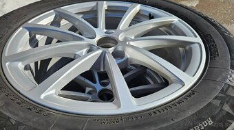 Alu kola originál Audi A4 / A6 C8 R17" Prodám - 4