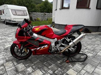 Honda VTR 1000 R SP1 - 4
