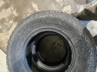 Yokoham Geolandar 255/70 R15 A/T-S - 4