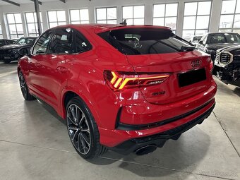 Audi RSQ3 - 4