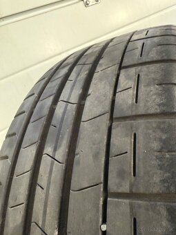 PIRELLI PZERO 235/35 r19 - 4