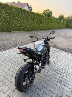 Kawasaki Z900 2023 - 4