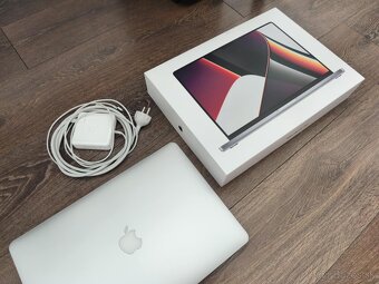 Apple Macbook Pro 15" Mid 2014, i7, 16 GB ram, 256 GB HDD - 4