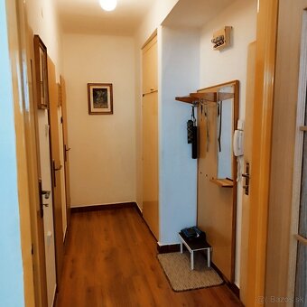 2 izbový byt v centre PK na Záhradnej ul. - 4