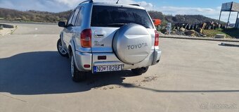 Toyota RAV4 - 4