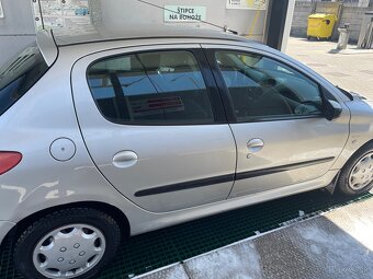 Peugeot 206 (2005) - 4