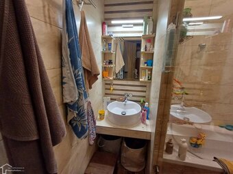 4 izbový byt s balkónom,blízko centra. - 4