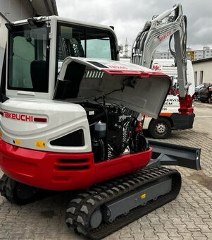TAKEUCHI TB240 A/C DIESEL - 4