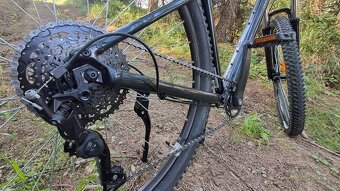 Rockrider explore 500 + stojan + blatníky + predný ráfik - 4