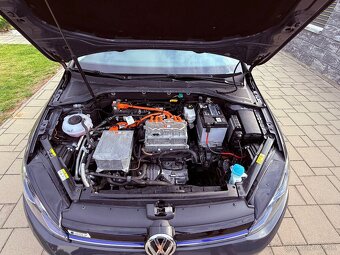 Volkswagen Golf e-Golf – plne elektrický, 2020, 46 000 km - 4