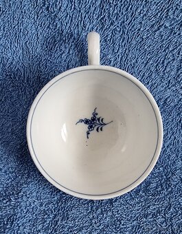 Starožitná porcelánová šálka - MEISSEN - 4