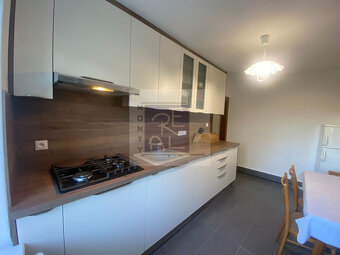 NA PREDAJ 2 IZBOVÝ BYT PO REKONŠTRUKCII NITRA, SMETANOVA UL. - 4