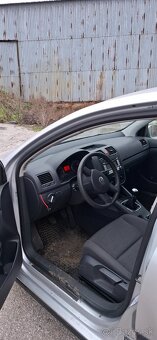 Rozpredam na náhradné diely Volkswagen Golf 5 2.0SDI 55kw - 4