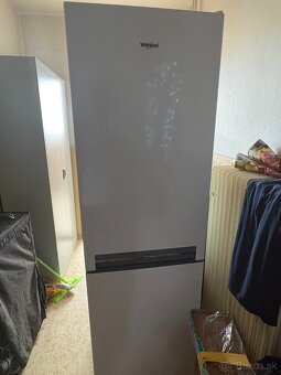 Predám chladničku s mraznickou - 4