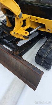 Na predaj CAT 302.7D - spoľahlivý pomocník - 4