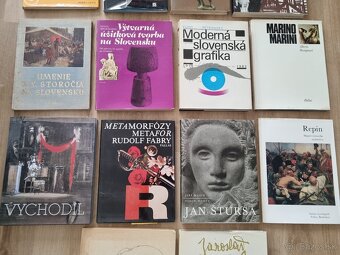 Knihy o umelcoch a umení 2/5 - 4