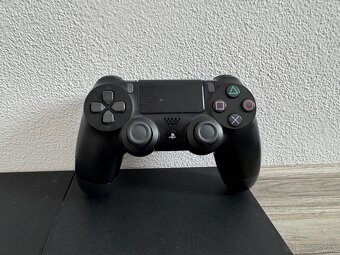 Playstation 4 Fat 1TB + controller - 4
