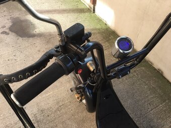 ELEKTRICKÁ KOLOBEŽKA CHOPPER - 4