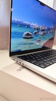 MacBook Pro 14" M4 • 24GB RAM • 512GB SSD • Silver - 4