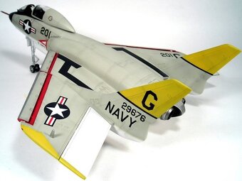 plast model F7U-3 cutlast - 4