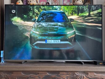 Predám Philips smart tv 140cm - 4