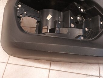 Iveco Daily pravý predný roh predného nárazníka - 4