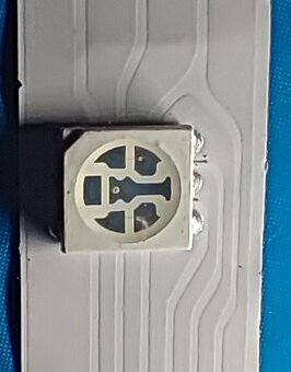 Predám LED pásy RGB farebné 10m - 4