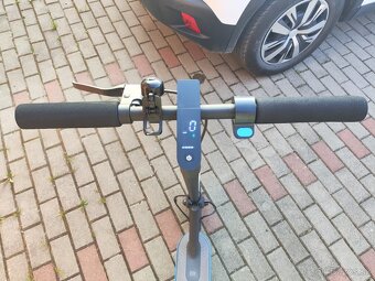Predam elektricku kolobezku Xiaomi Mi Essential - 4