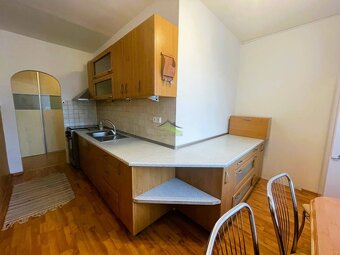 Čiastočne zrekonšt. 3 izb. byt na JUHU - 67 m2 - Komenského - 4