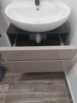 Umývadlová skrinka - 4