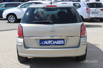 Opel Astra Caravan 1,9CDTi 88 kW - 4