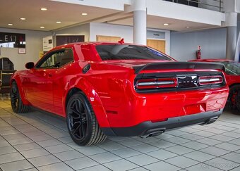Dodge Challenger 6.4 Scat Pack Widebody - 4