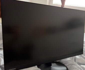 Predám LCD monitor - 4