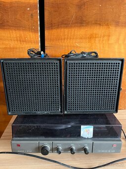 Gramofón Tesla NZC-041 DE LUXE - 4