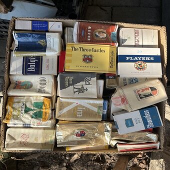 Starožitne cigaretové krabičky - 4
