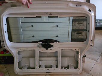 Kufrové dvere Škoda Fabia 2 - hatchback - biele - 4