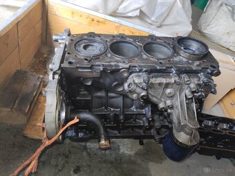 Motor Hyundai Terracan - 4