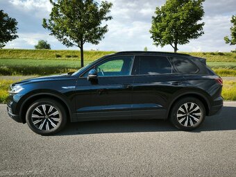 VW Touareg 3,0TDi 4x4 VZDUCH, KŮŽE, Tažné , r.v.12/2020 DPH - 4