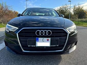 Audi A3 Sportback 30TFSI 6M
- 4