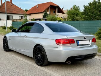 BMW 320d Coupe M-Paket/Keyless/Bi-Xenon/Navi Professional - 4