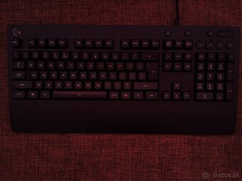 Logitech G213 - 4
