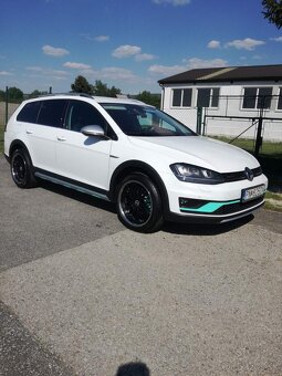 Golf Alltrack - 4