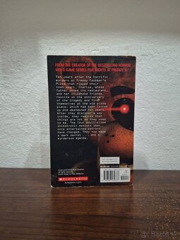 Five Nights at Freddy's knihy v ANJ - 4